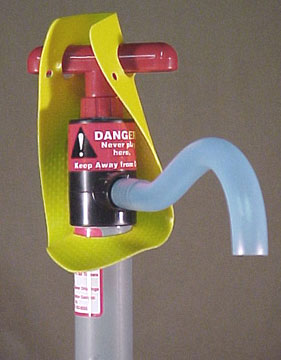 Beckson Dairy Pump with Strap Lock